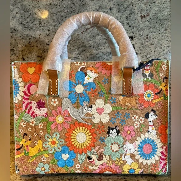 Dooney & Bourke Disney Pets CrossBody Purse Pluto Dogs Mochi Marie Cats NEW Rare - Picture 3 of 15